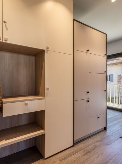 2022 02 23 Rc Huber Ferienwohnung Kueche Eingang Schueller Dielle Web 000.jpg